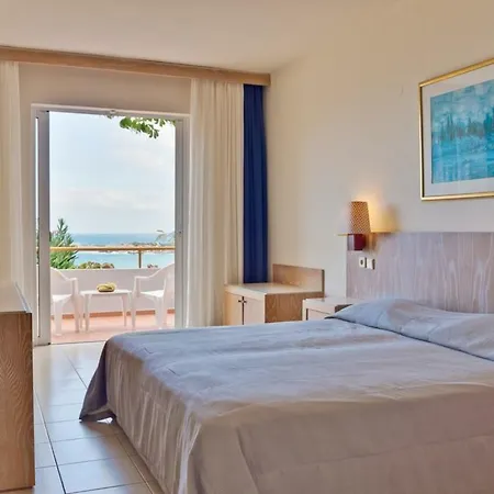 Hotel Bali Paradise 4*